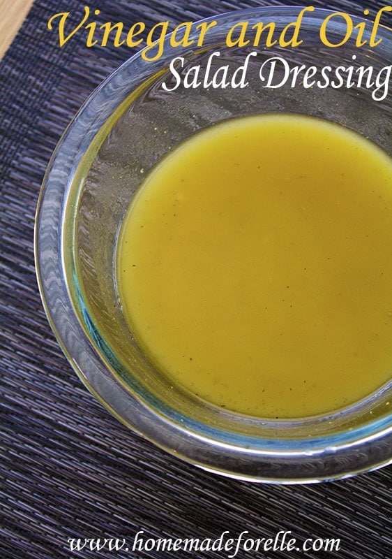 Vinegar and oil Salad Dressing