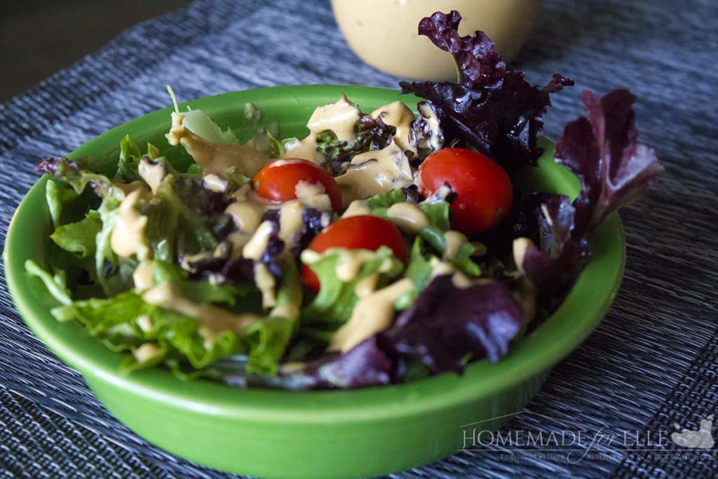 Homemade Tomato Basil Salad Dressing | homemadeforelle.com