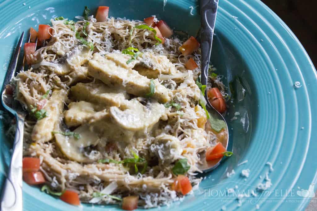 Creamy Chicken and Mushroom Pasta | homemadeforelle.com