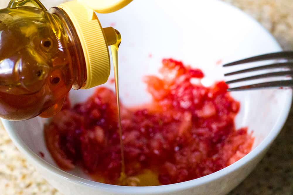 mască de față cu căpșuni și miere de casă | homemadeforelle.com