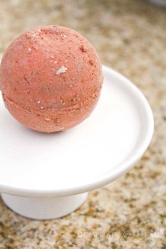 Rosehip Oil Bath Bombs | homemadeforelle.com