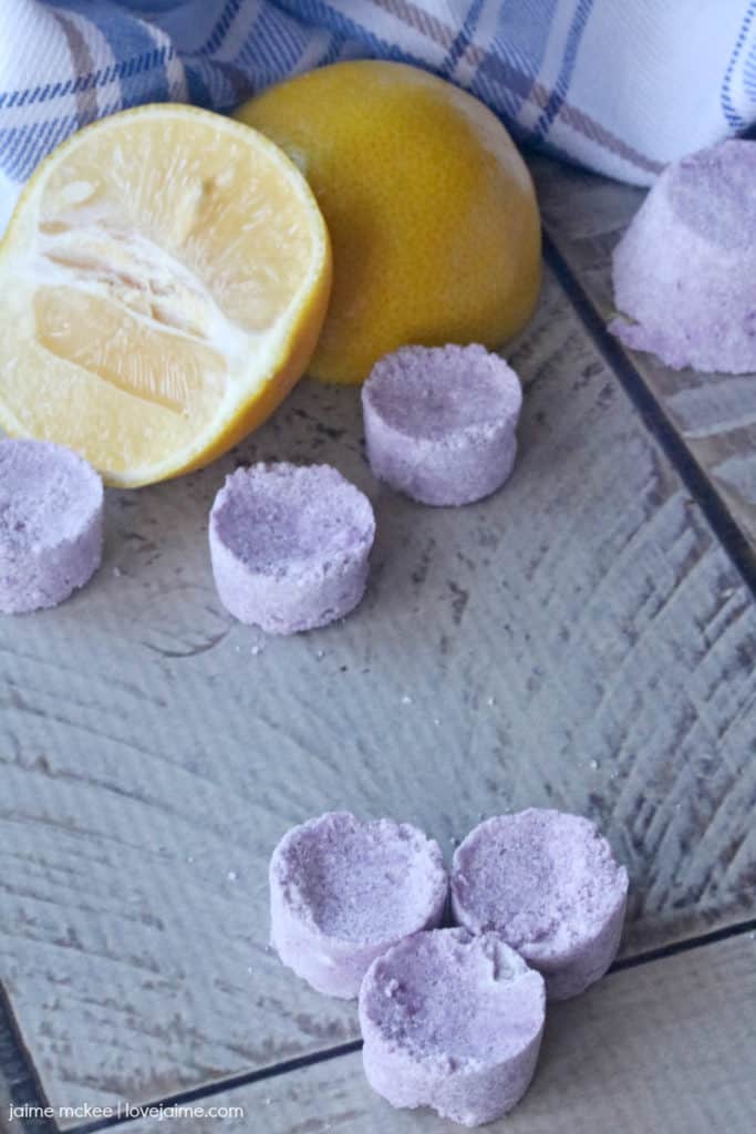 DIY Mini Lemon Lavender Bath Bombs