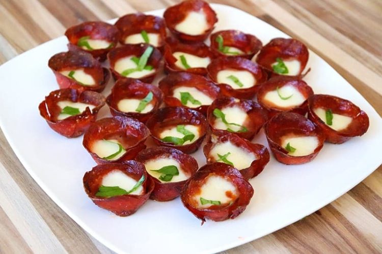 Keto Pepperoni Pizza Bites {0 Net Carbs}