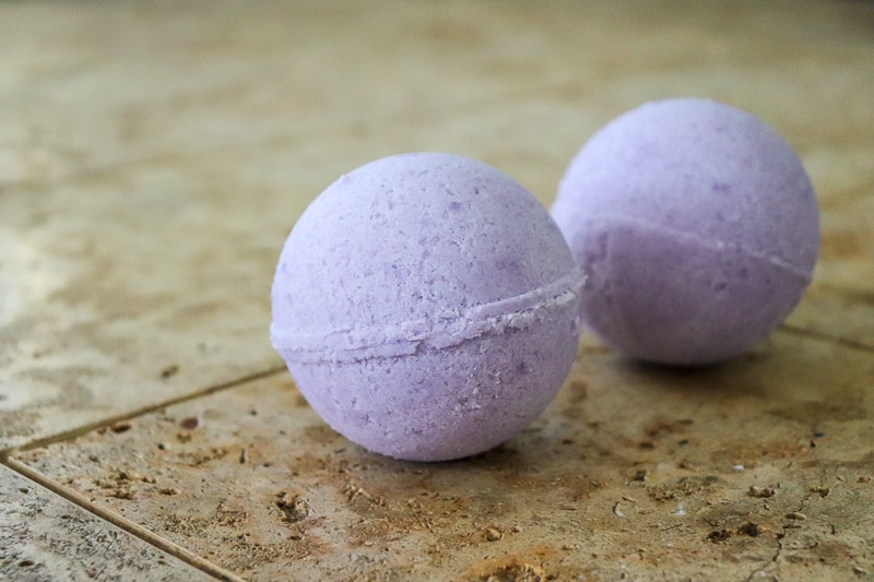 How to make Lavender Bath Bombs