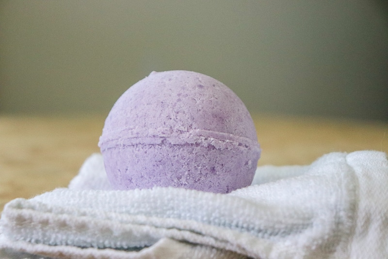 Homemade Lavender Bath Bombs