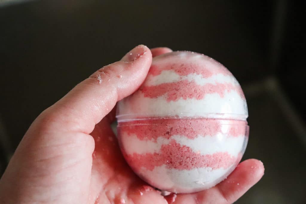 bath bomb mold with Christmas bath bomb